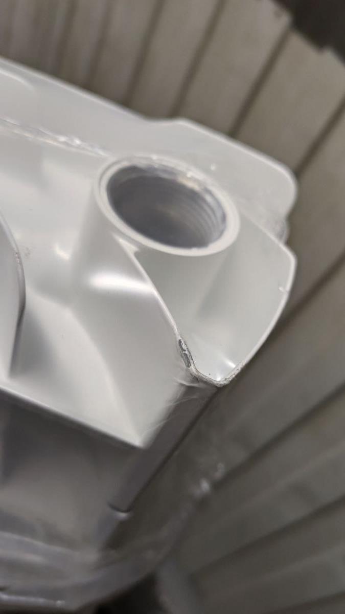 Радиатор "RIFAR" В-500 5 сек.(повреждение корпуса)