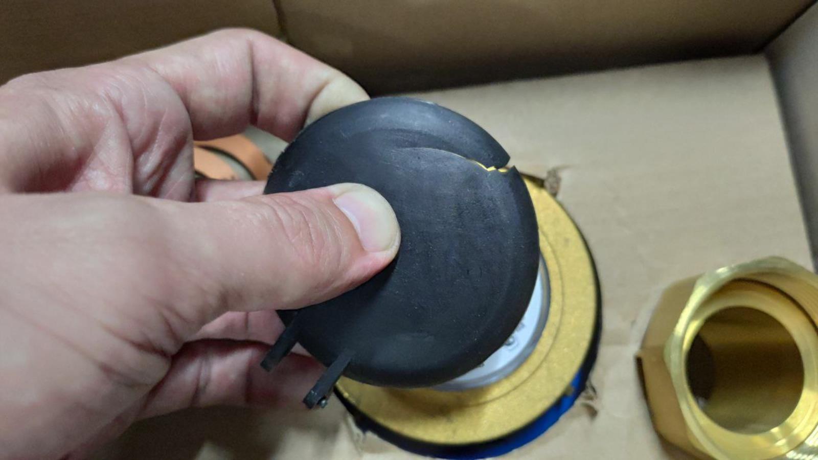 Счетчик воды Чистополь СВМ-40 универс. (300мм)(повреждение корпуса, упаковки)