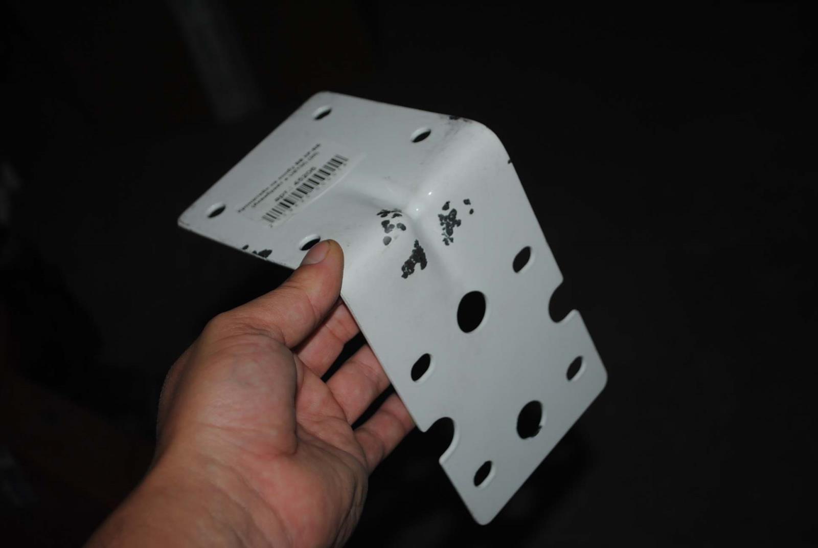 Кронштейн на колбу BB КР-ББ (Аквабрайт и USTM) (Повреждение корпуса)